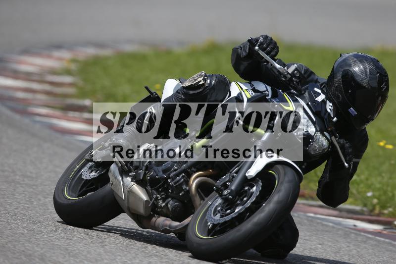 /Archiv-2024/29 12.06.2024 MOTO.CH Track Day ADR/Gruppe blau/76